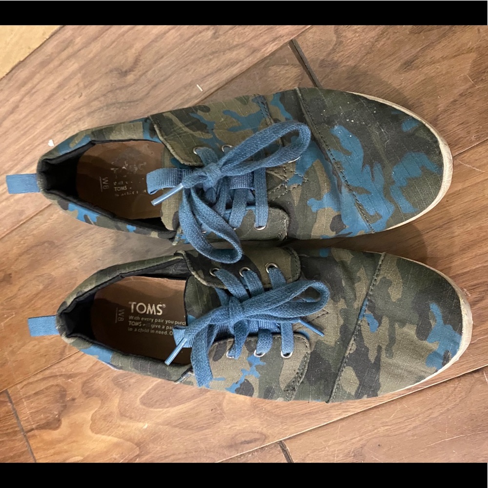 Toms Camo shoe